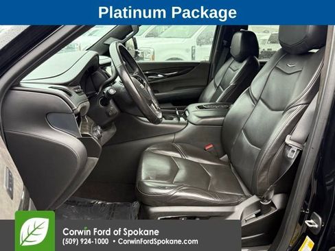 Used 2020 Cadillac Escalade ESV Platinum AWD/4WD image 2