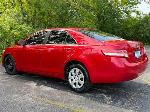 Used 2011 Toyota Camry LE FWD image 14