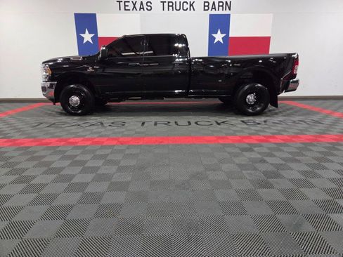 Used 2024 RAM 3500 Tradesman w/ Chrome Appearance Group AWD/4WD image 1