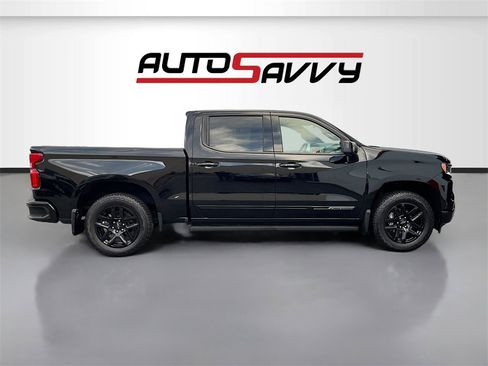 Used 2024 Chevrolet Silverado 1500 High Country w/ Midnight Edition image 8