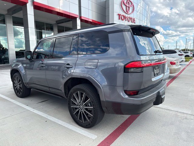Used 2025 Lexus GX 550 w/ Cold Area Package AWD/4WD image 6