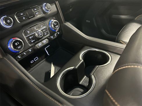 Used 2022 GMC Yukon AT4 w/ Max Trailering Package image 19