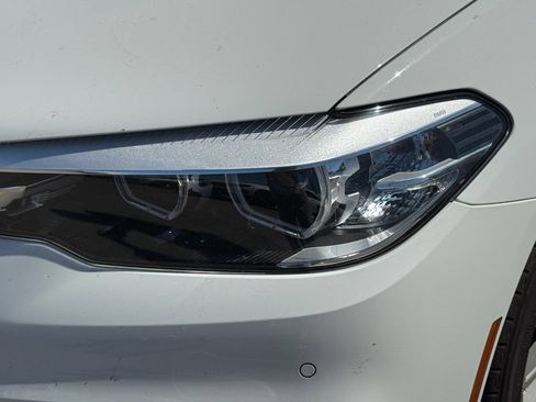 Used 2018 BMW 530e RWD image 4