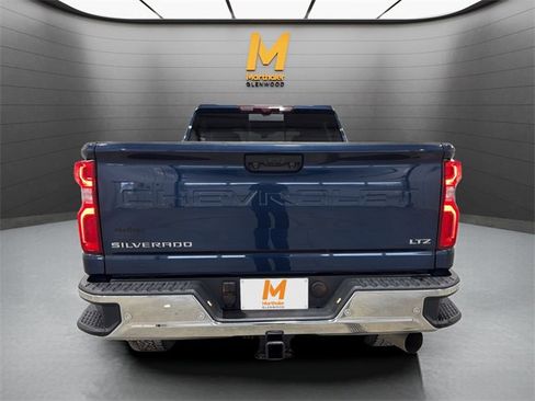Used 2022 Chevrolet Silverado 3500 LTZ w/ LTZ Premium Package image 7