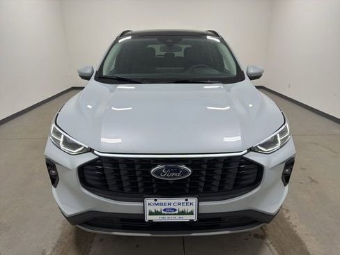 New 2026 Ford Escape SE w/ PHEV Premium Package image 2