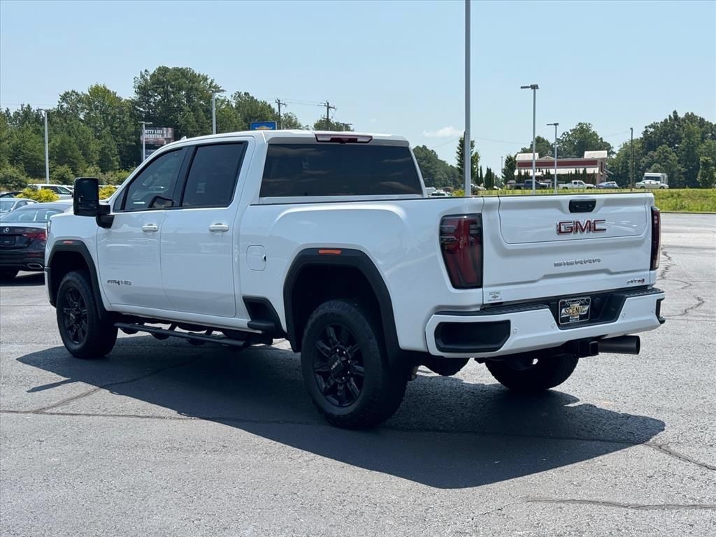 Used 2025 GMC Sierra 2500 AT4 AWD/4WD image 5