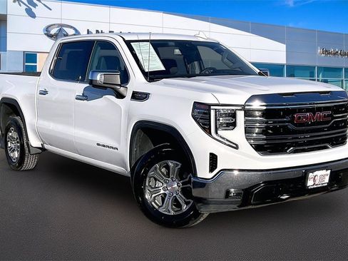 Used 2025 GMC Sierra 1500 SLT image 12