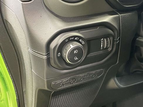 New 2025 Jeep Gladiator Mojave image 27