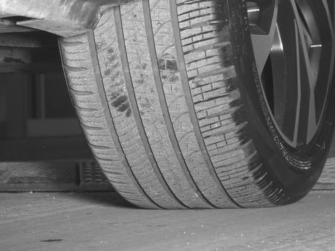 Used 2021 Volvo XC40 T5 R-Design w/ Protection Package Premier image 41