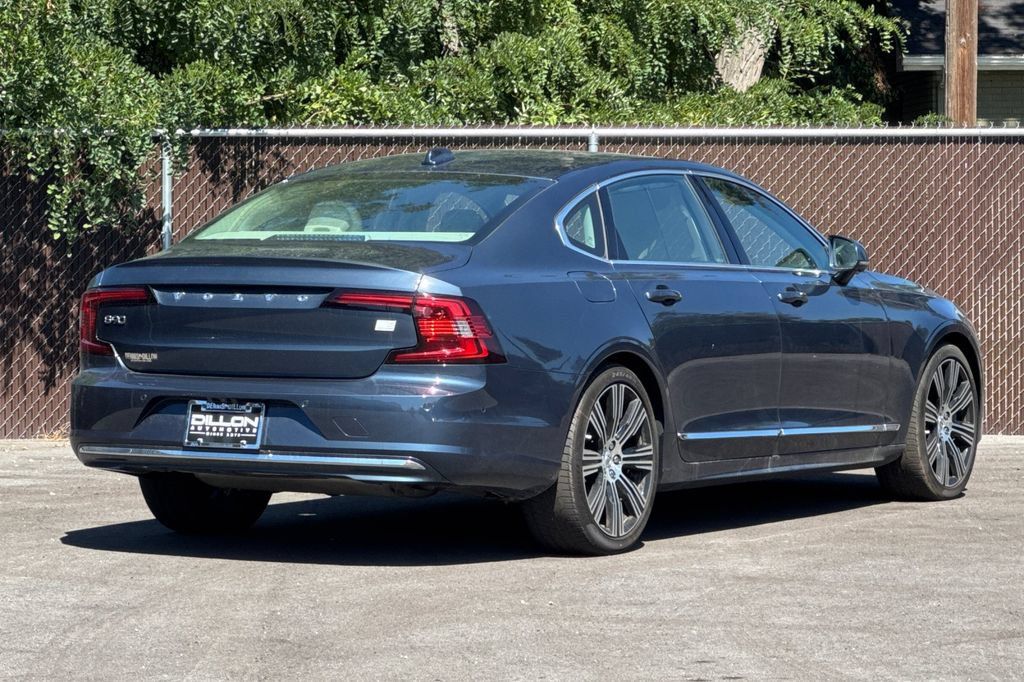 Used 2024 Volvo S90 T8 Ultimate AWD/4WD image 7