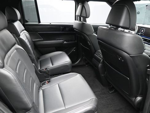 Used 2024 Hyundai Santa Fe Calligraphy AWD/4WD image 29