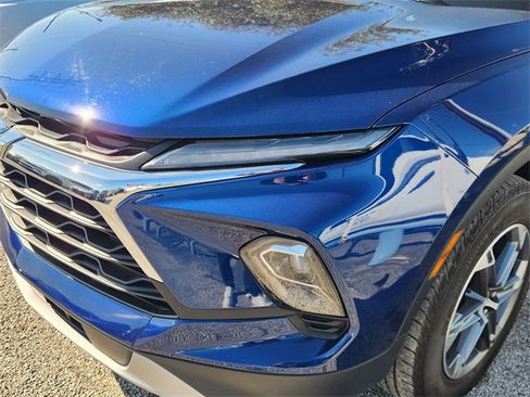 Used 2023 Chevrolet Blazer LT image 6