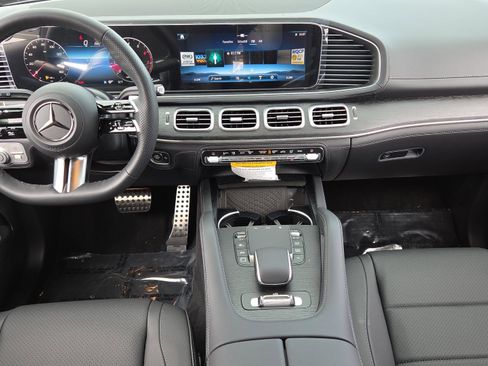 New 2026 Mercedes-Benz GLS 450 4MATIC image 13