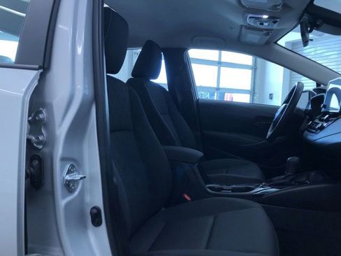 Certified 2025 Toyota Corolla LE image 22