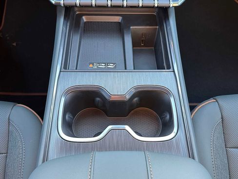 New 2026 GMC Acadia AT4 w/ LPO, Floor Liner Package image 33