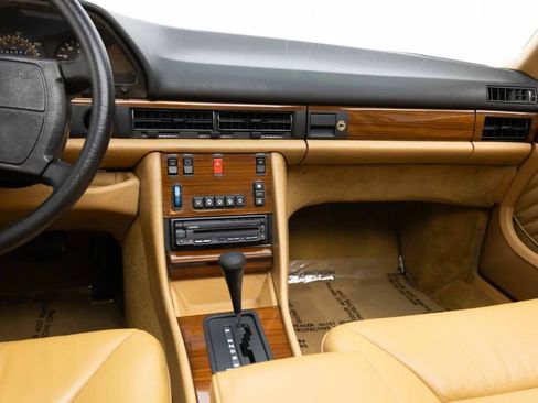Used 1991 Mercedes-Benz 350 SD image 15