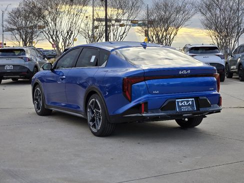 New 2025 Kia K4 GT-Line image 3