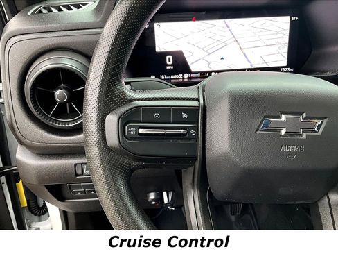 Used 2025 Chevrolet Colorado Trail Boss image 12