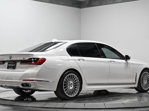 Used 2022 BMW ALPINA B7 xDrive w/ Luxury Rear Seating Package AWD/4WD image 12