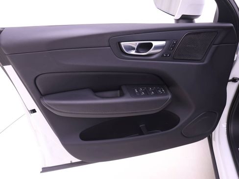 Certified 2023 Volvo XC60 B5 Ultimate w/ Protection Package Premier FWD image 12