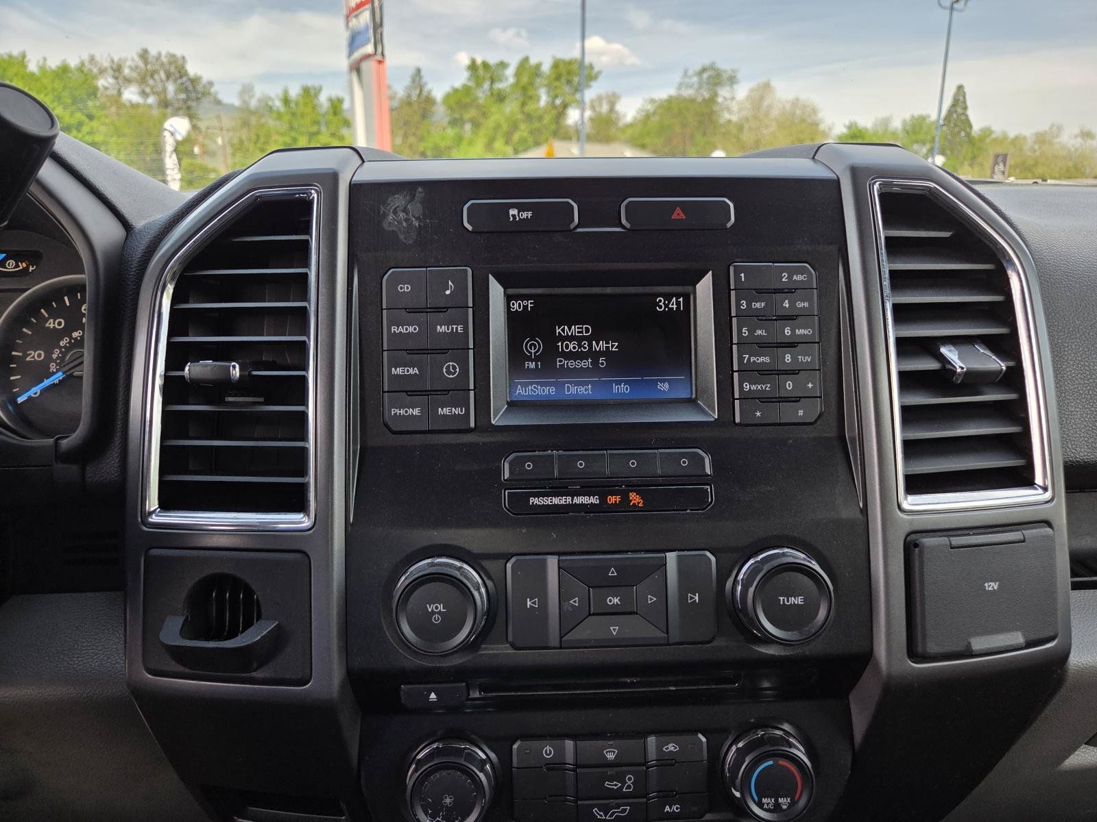 Used 2015 Ford F150 XLT RWD image 25