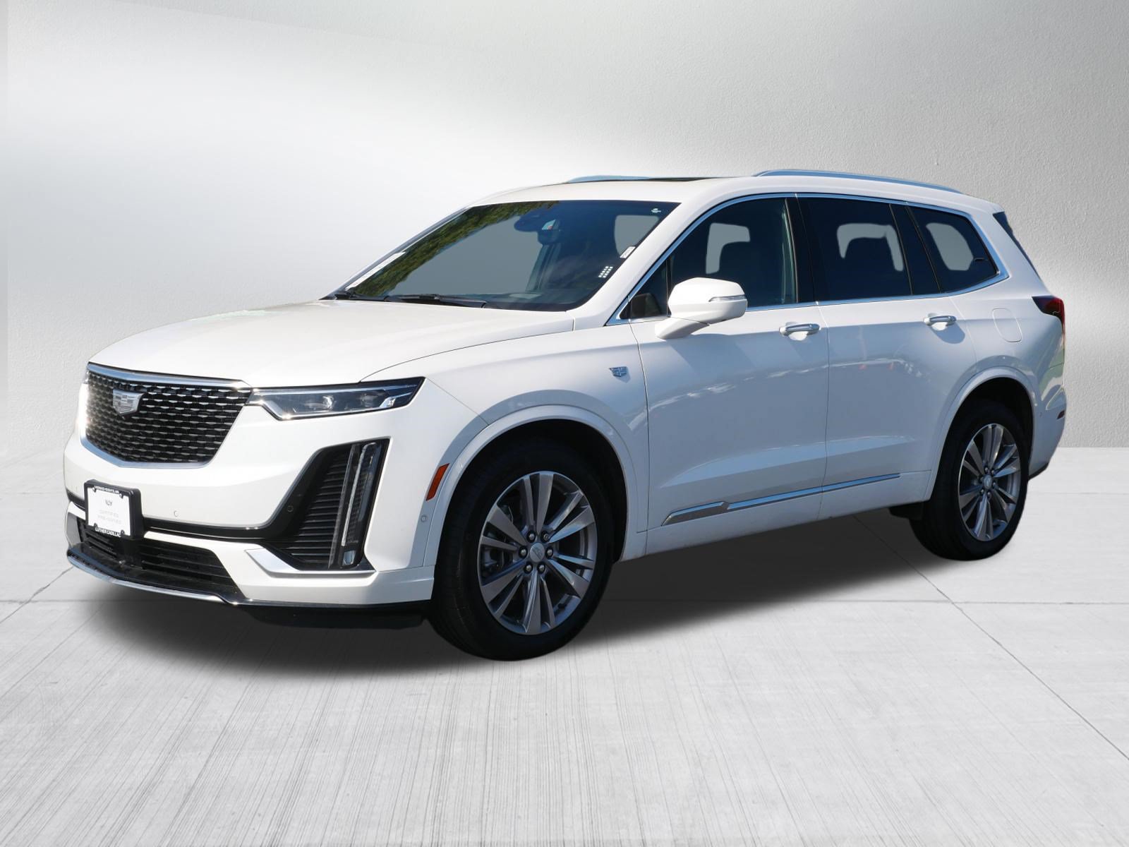 Certified 2024 Cadillac XT6 Premium Luxury w/ Technology Package AWD/4WD image 2