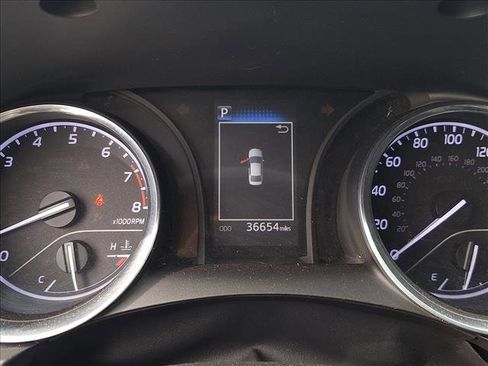 Used 2019 Toyota Camry SE image 11