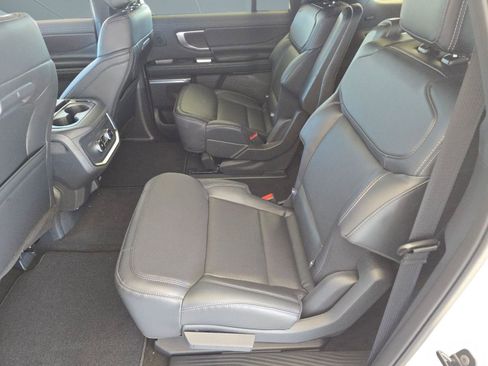 New 2025 Ford Expedition Max Platinum w/ Stealth Performance Package image 11