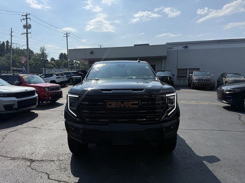 Used 2024 GMC Sierra 1500 AT4X AWD/4WD image 2