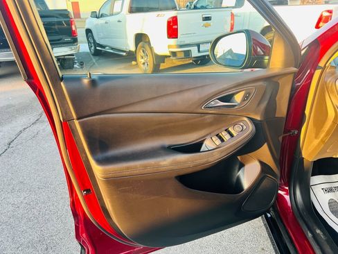 Used 2024 Buick Encore GX Sport Touring image 15