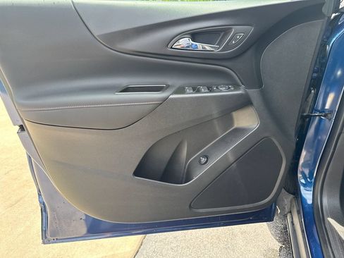Certified 2023 Chevrolet Equinox RS FWD image 26
