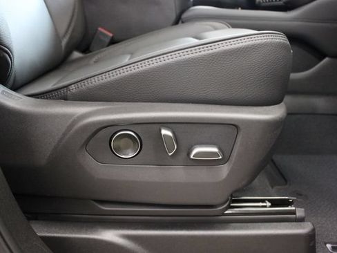 Used 2026 GMC Yukon XL Denali w/ Sun & Power Step Package AWD/4WD image 77