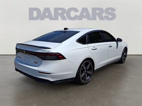 Used 2024 Honda Accord Sport image 6