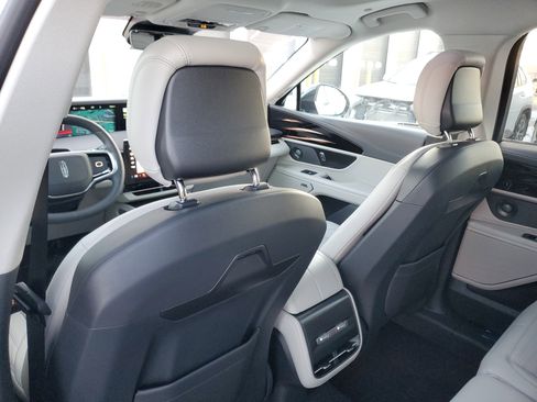 New 2026 Lincoln Nautilus Reserve image 29