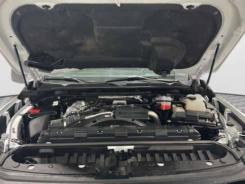 Used 2025 GMC Sierra 2500 SLT w/ SLT Convenience Package image 29