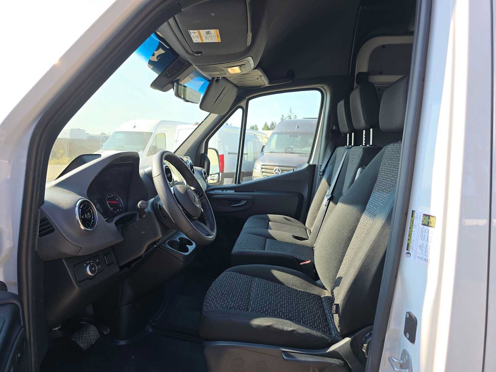 Used 2026 Mercedes-Benz Sprinter 2500 image 21