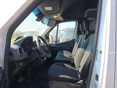 Used 2026 Mercedes-Benz Sprinter 2500 image 21