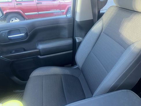 Used 2022 Chevrolet Silverado 1500 LT image 9