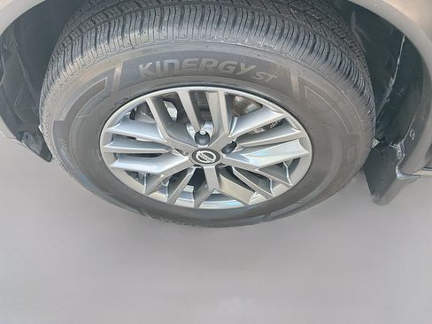 Used 2021 Nissan Rogue S FWD image 36