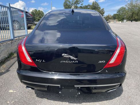 Used 2017 Jaguar XJ L Portfolio image 2