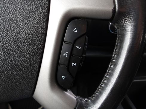 Used 2007 Chevrolet Silverado 2500 LT w/ 2LT Convenience Package image 16