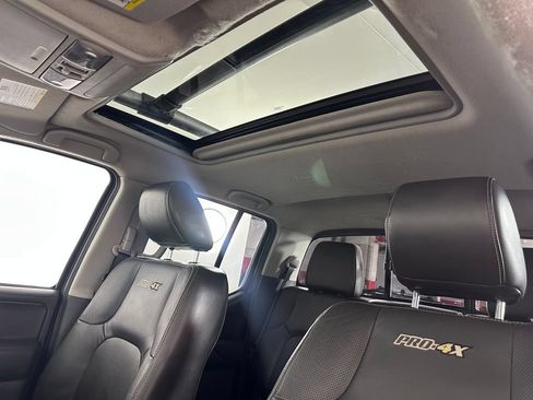 Used 2019 Nissan Frontier PRO-4X AWD/4WD image 21