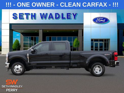 Used 2025 Ford F350 Lariat image 3