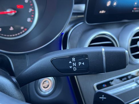 Used 2021 Mercedes-Benz GLC 300 4MATIC image 26