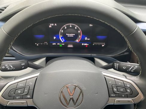 Used 2023 Volkswagen Taos SE AWD/4WD image 15