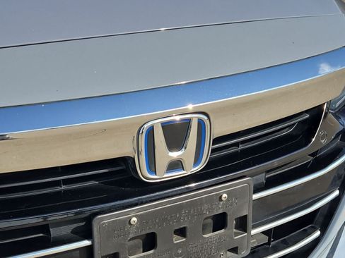 Used 2021 Honda Accord Touring image 11