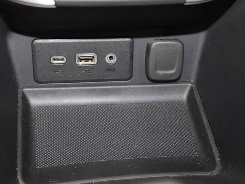 Used 2024 GMC Terrain SLE image 43