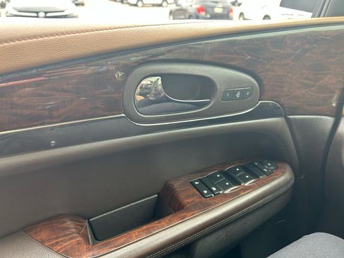 Used 2017 Buick Enclave Leather w/ Enclave Bronze Edition image 28