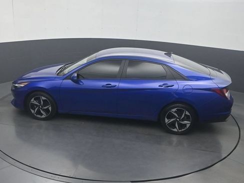 Used 2023 Hyundai Elantra SEL w/ Convenience Package FWD image 22