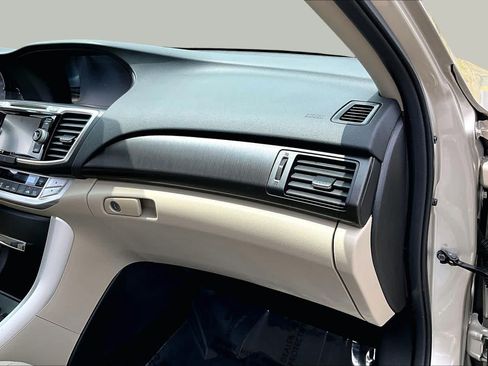 Used 2014 Honda Accord EX-L image 18